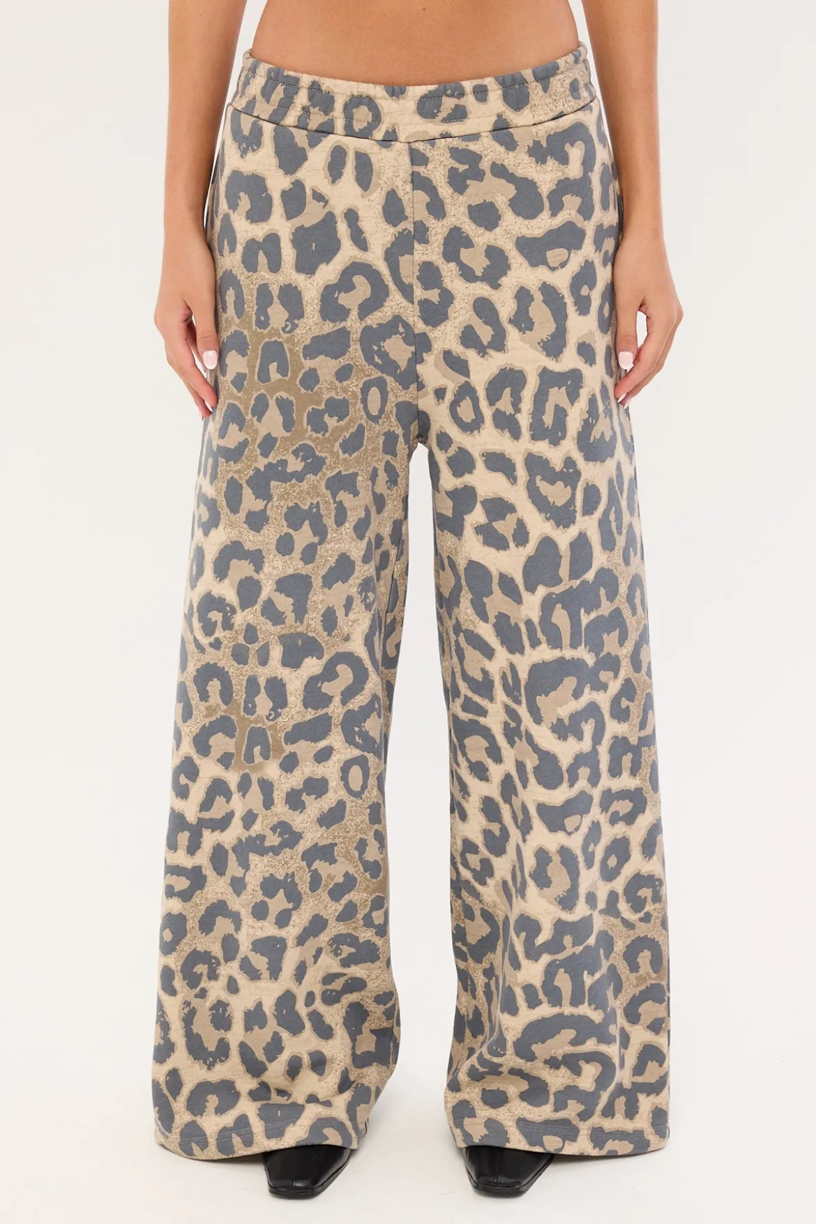 Predator Low Rise Trackpant Leopard