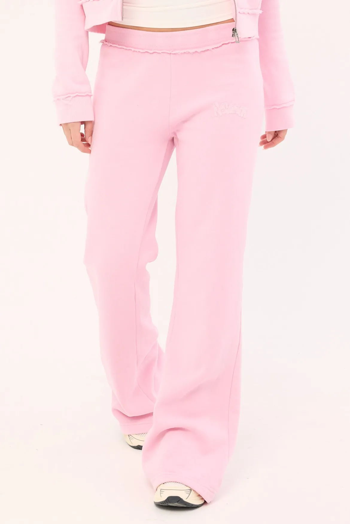 Radical Low Waisted Trackpant Washed Pink