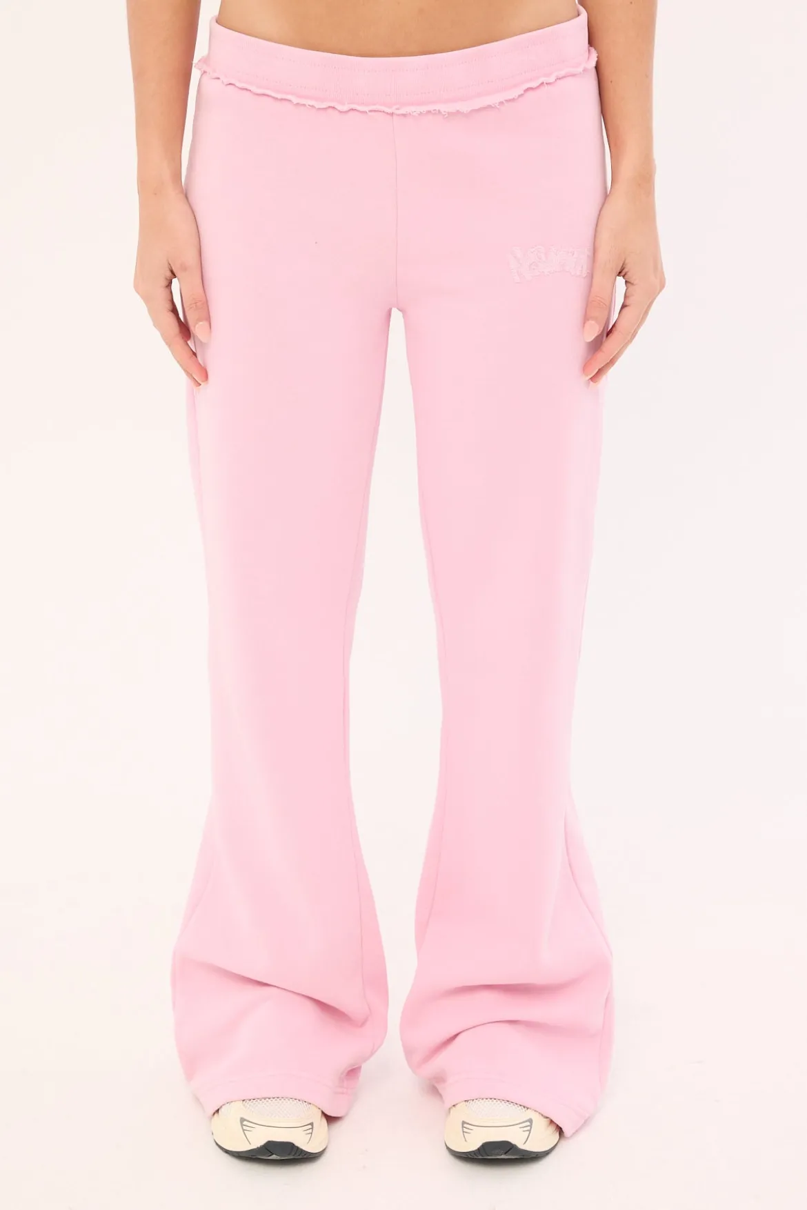Radical Low Waisted Trackpant Washed Pink