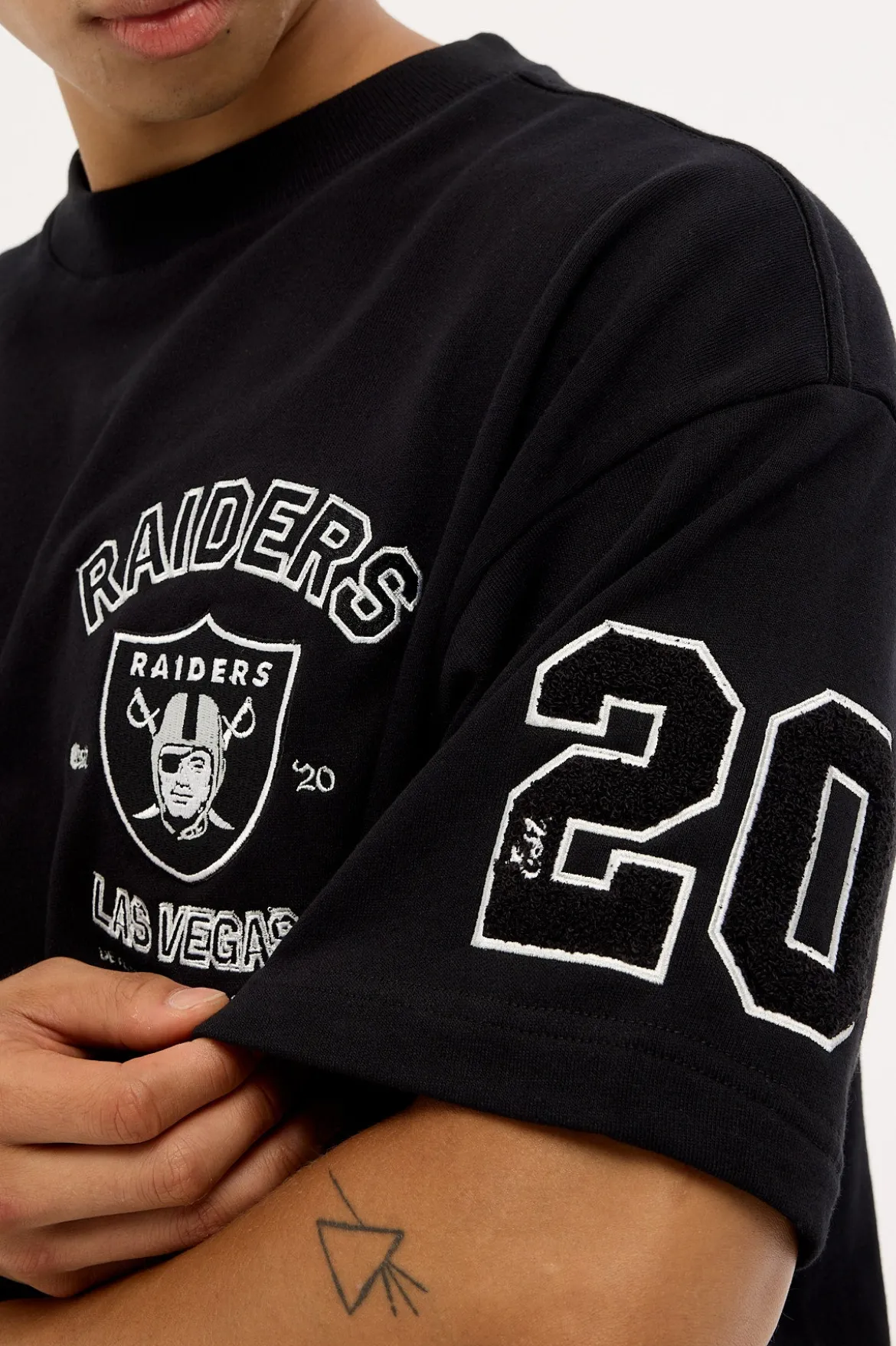 Raiders Established Loopback Tee Jet Black