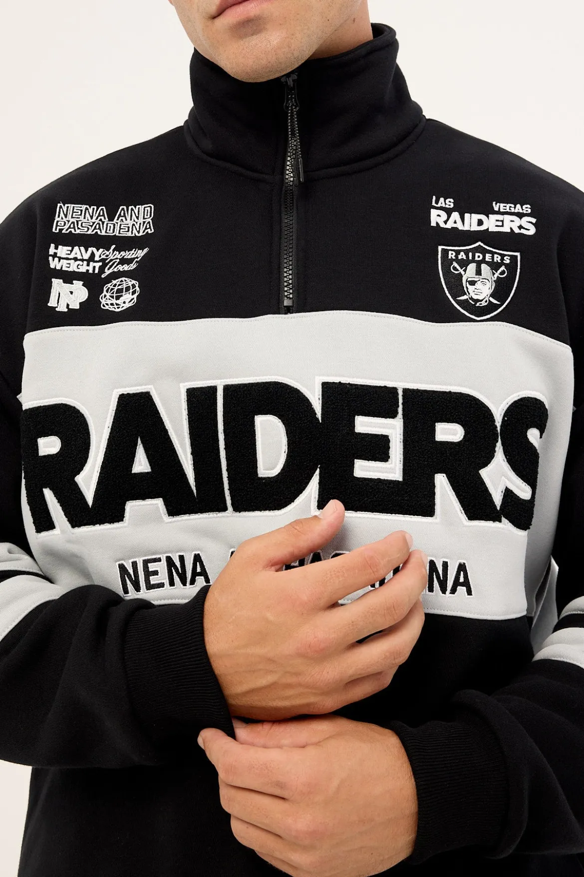 Raiders Panel Pullover 1/4 Zip Jet Black/Silver