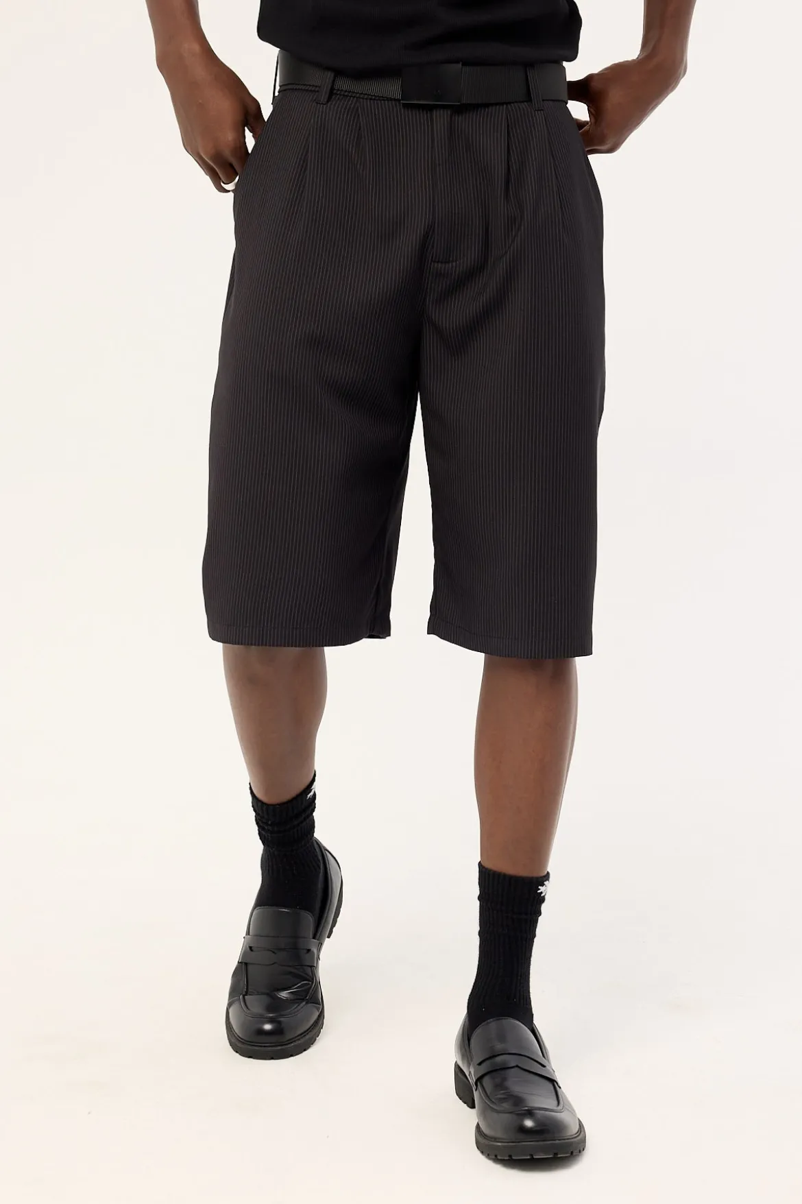 Razed Tailored Short Black Pinstripe