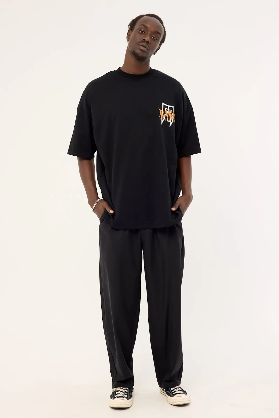 Razor Tee Black Black