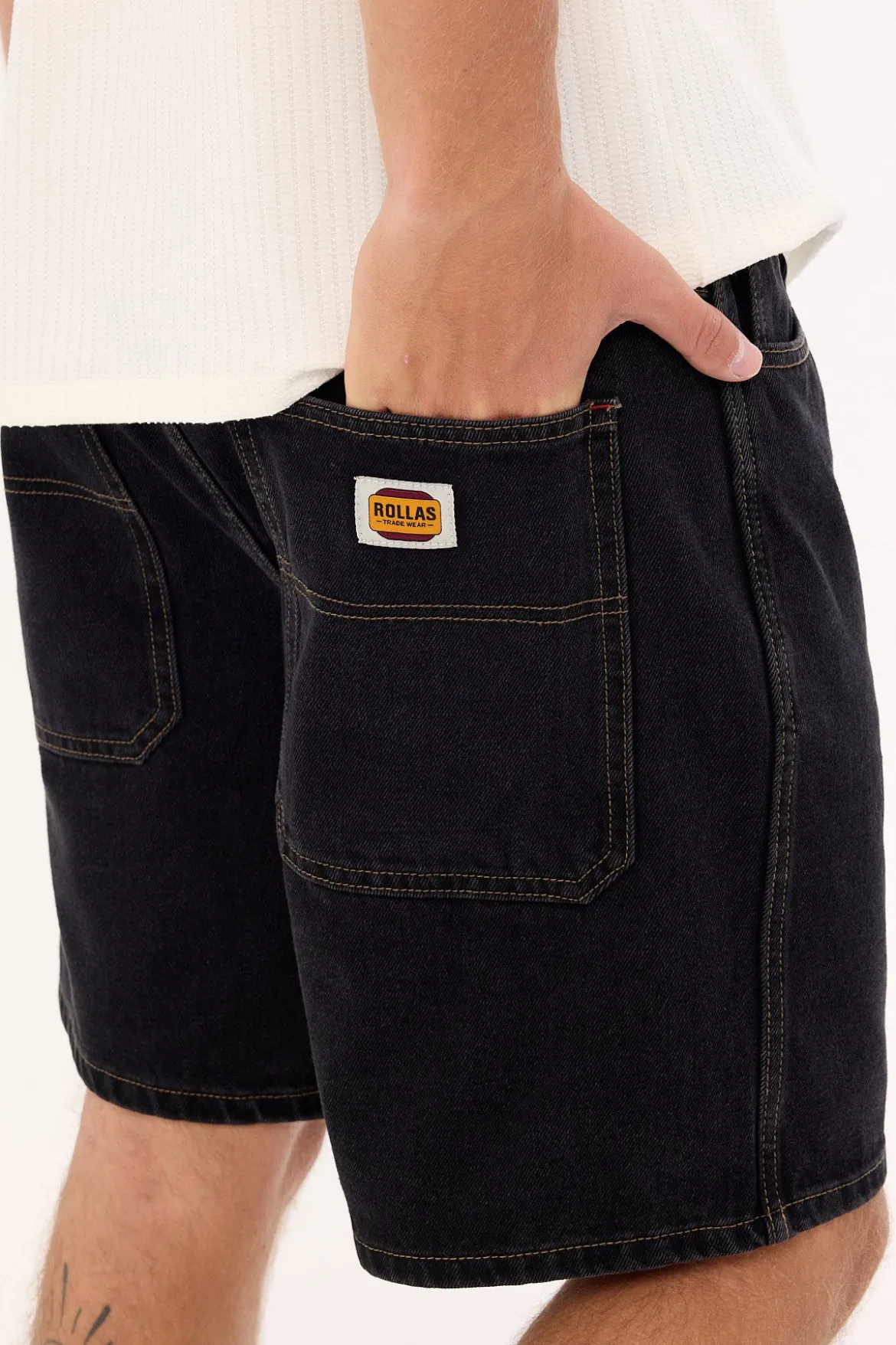Rolla's Ezy Short Bevel Washed Black