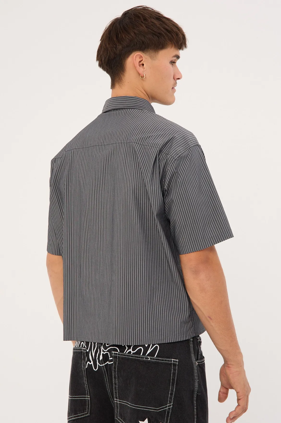 Rosebud Oversize Cropped Shirt Black/White Stripe