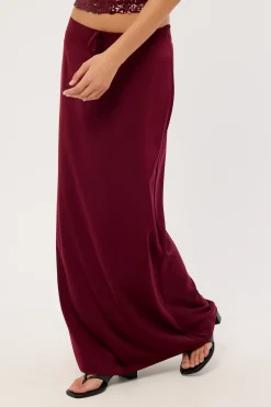 Sarinem Skirt Satin Burgundy