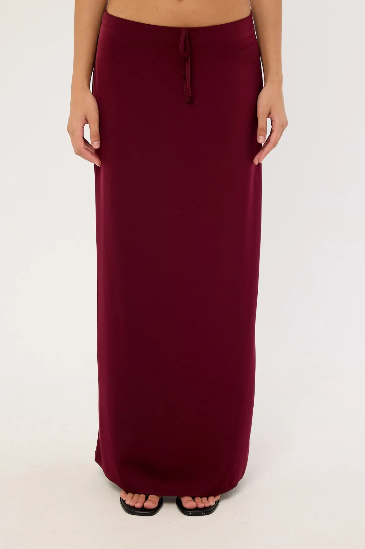 Sarinem Skirt Satin Burgundy