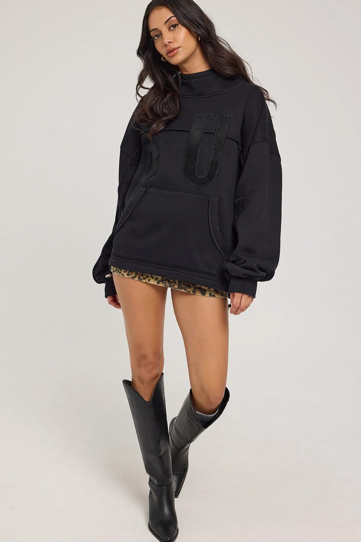 Season Hoodie Black