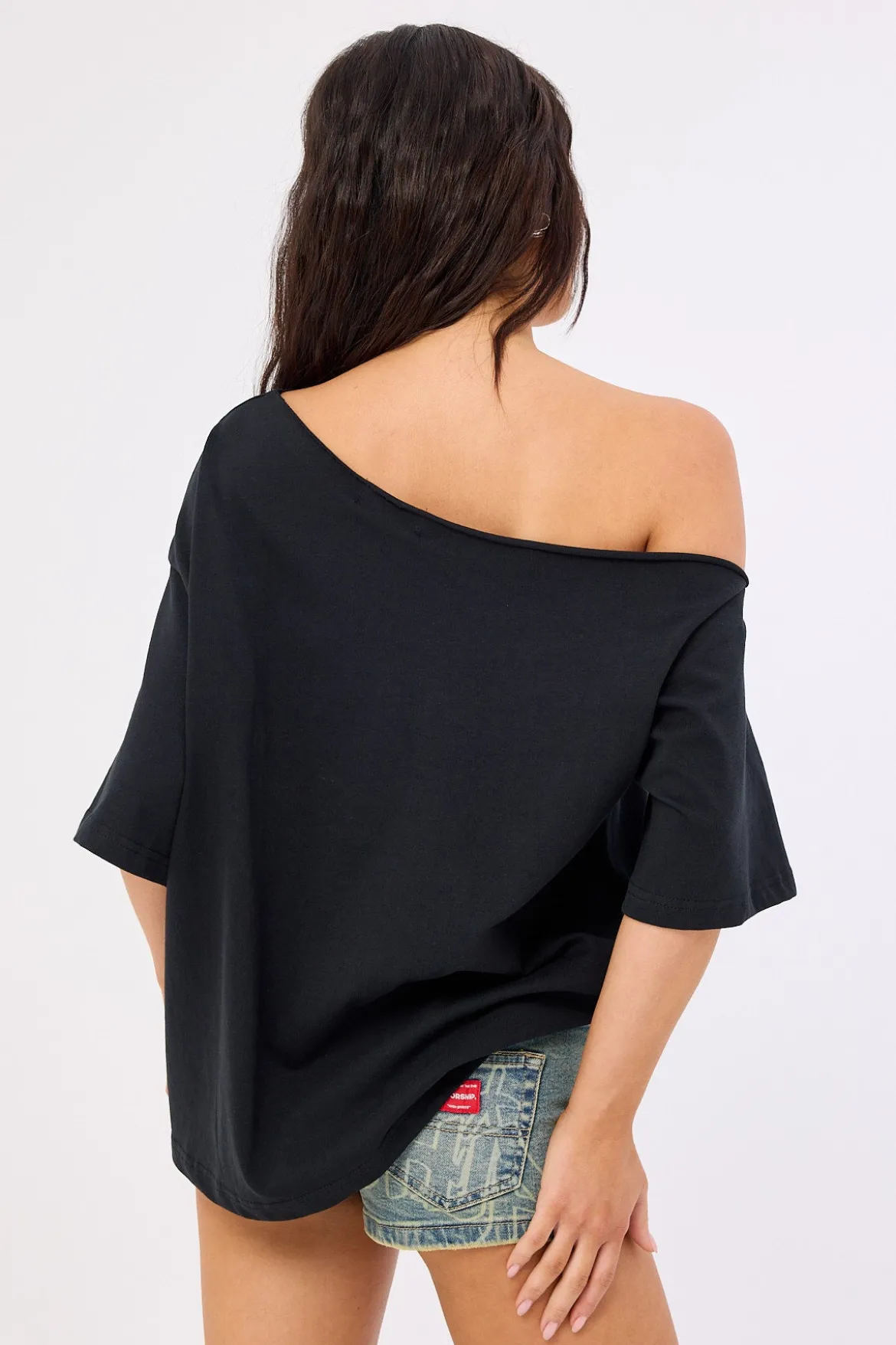 Shard Off Shoulder Relaxed Tee Black