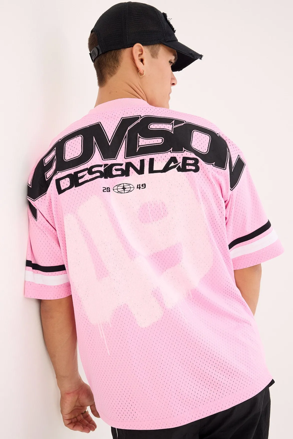 Sketched V Neck Jersey Pink