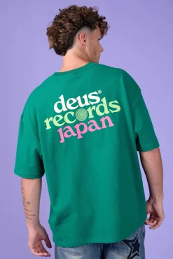 Strata Tee Verdant Green