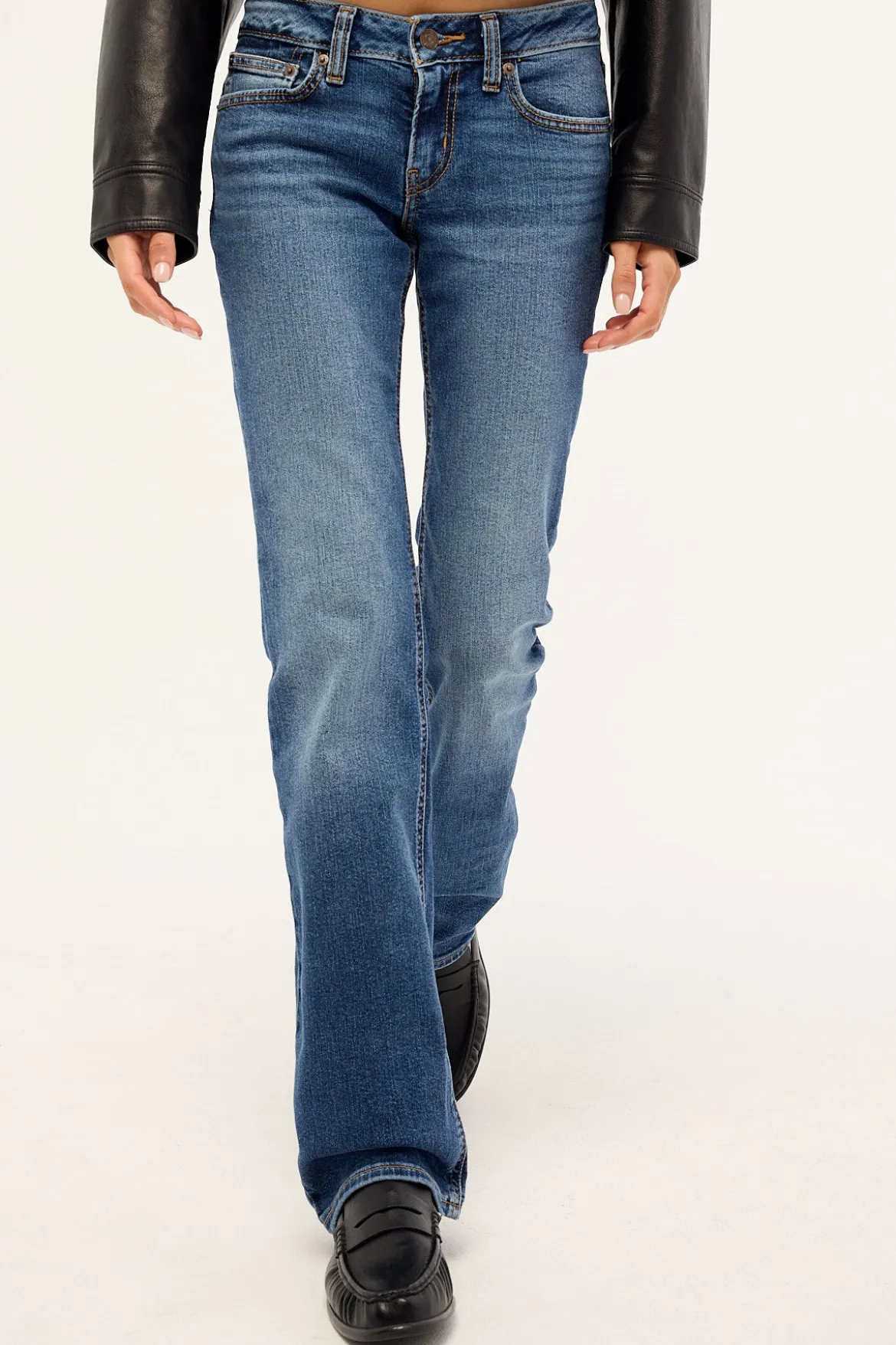 Superlow Boot Darted Denim