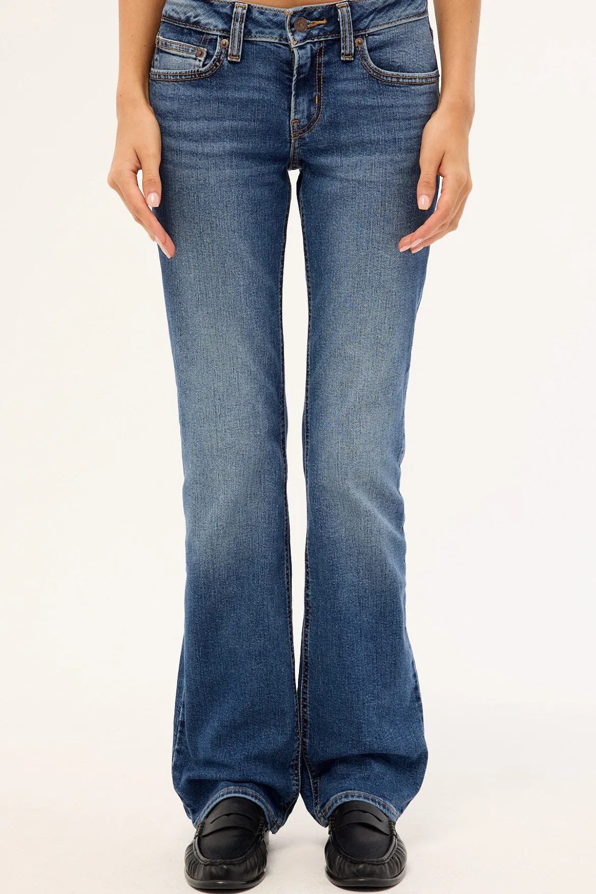 Superlow Boot Darted Denim