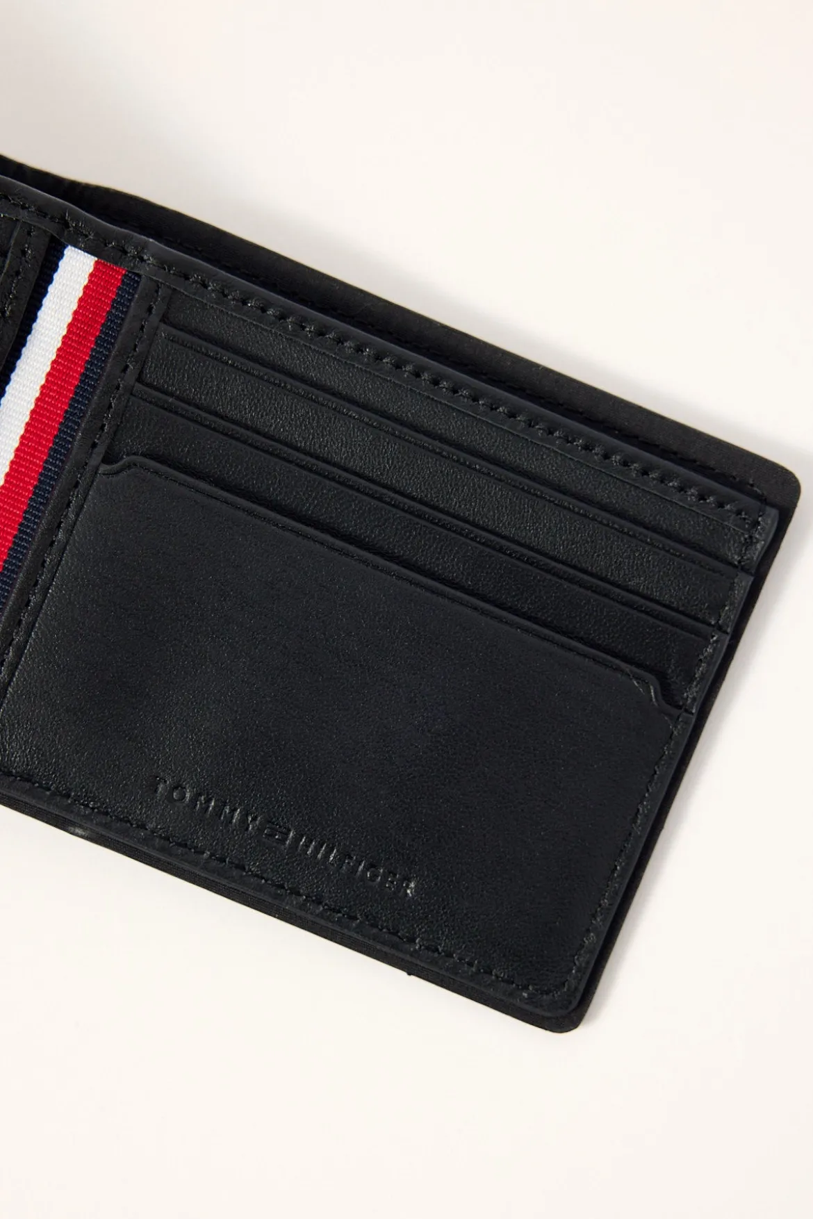 TH Corp Mini CC Wallet Black