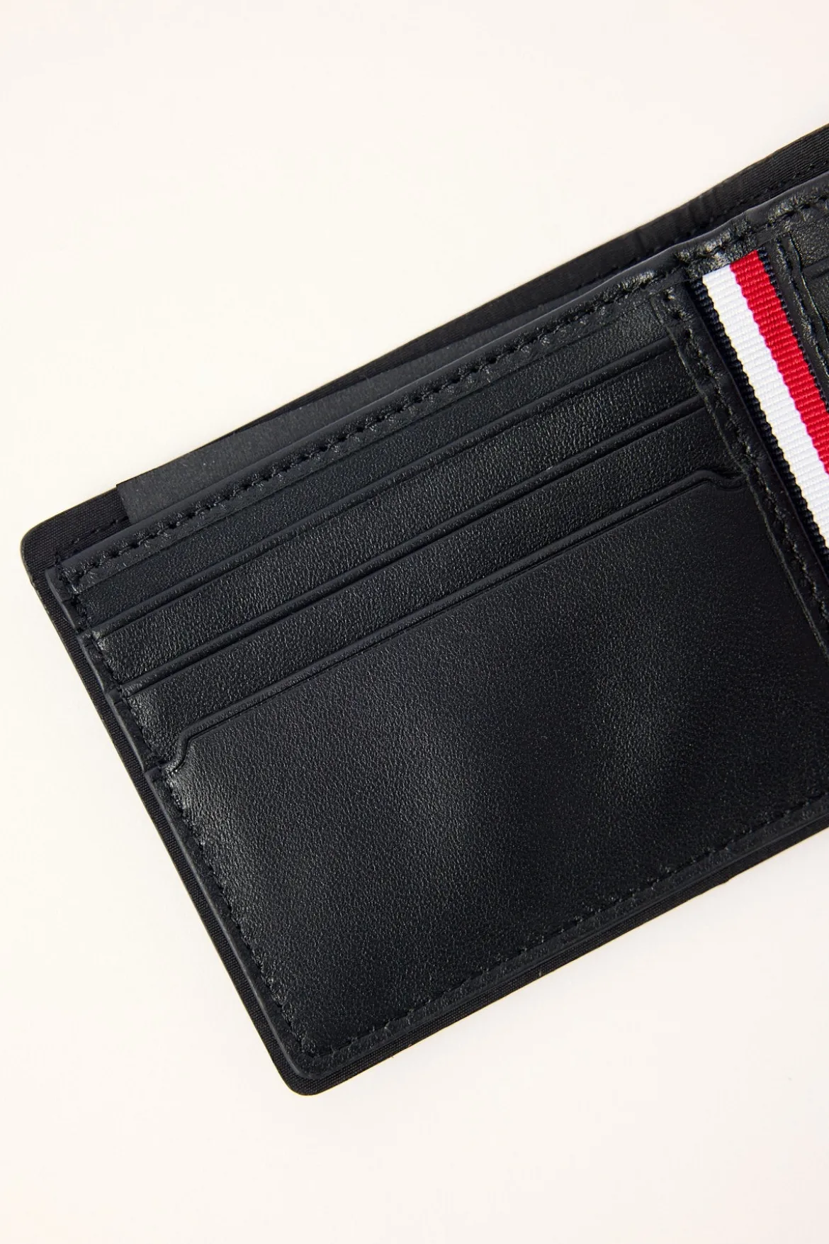 TH Corp Mini CC Wallet Black