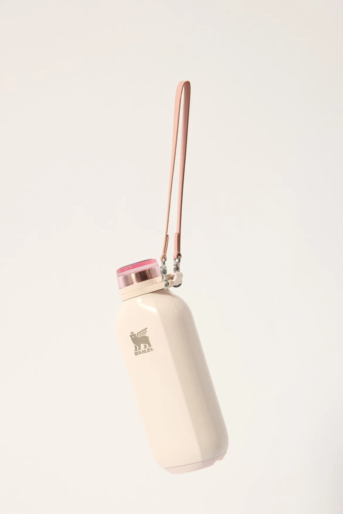 The Stanley Clutch Bottle 16oz Rose Quartz