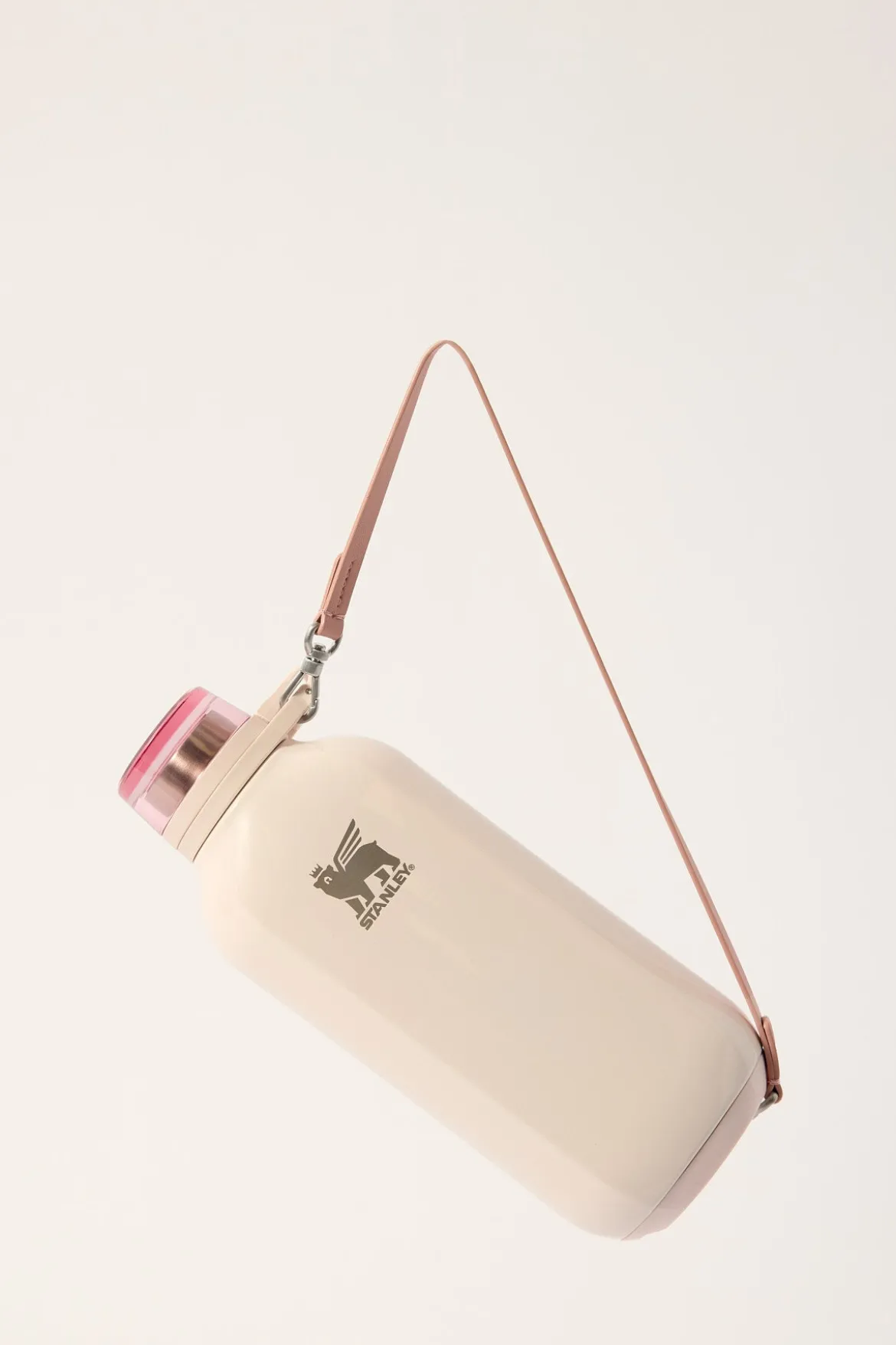 The Stanley Clutch Bottle 16oz Rose Quartz