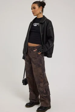 The Woods Cargo Pant Camo
