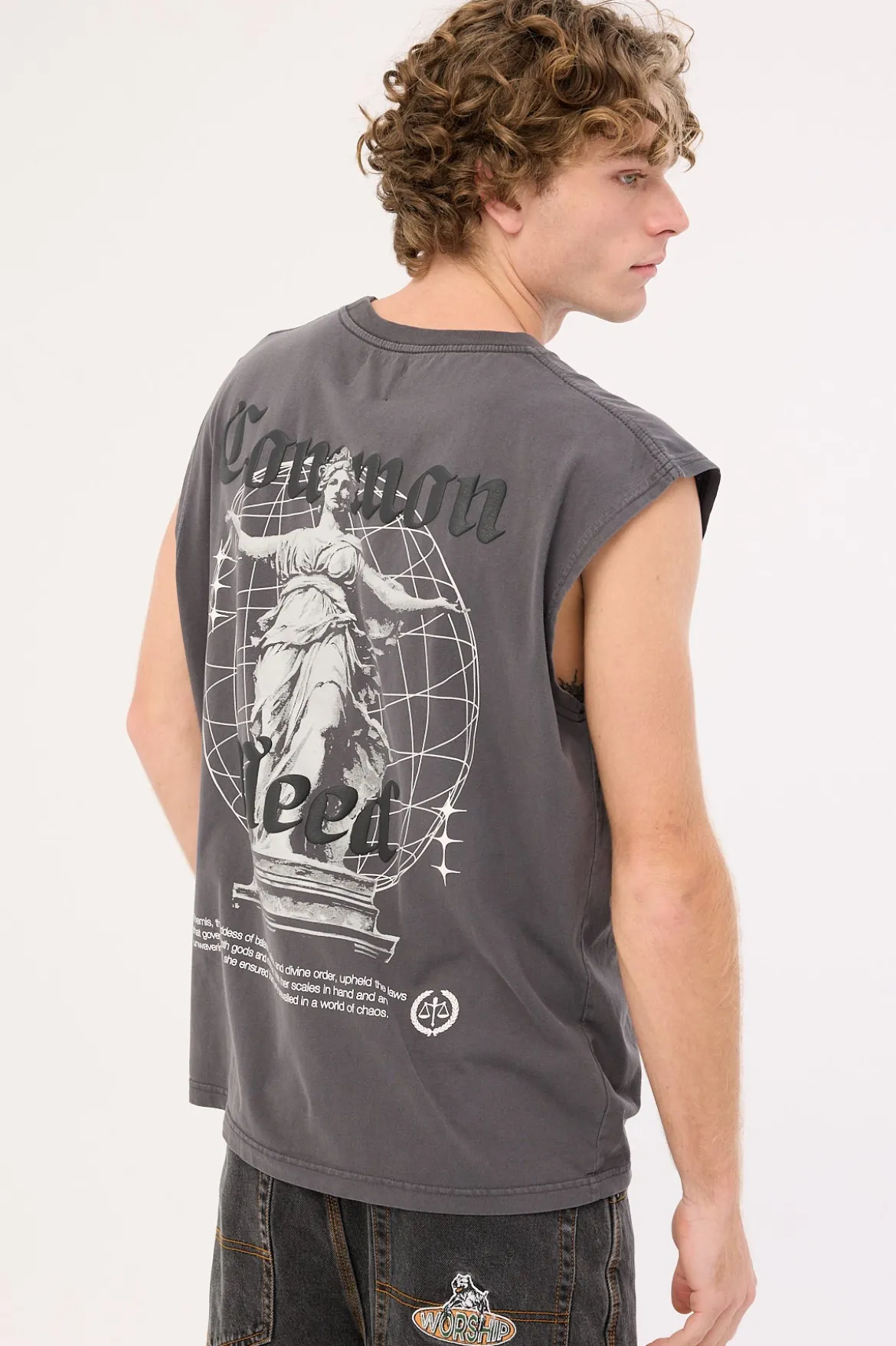 Themis Muscle Tank Washed Black