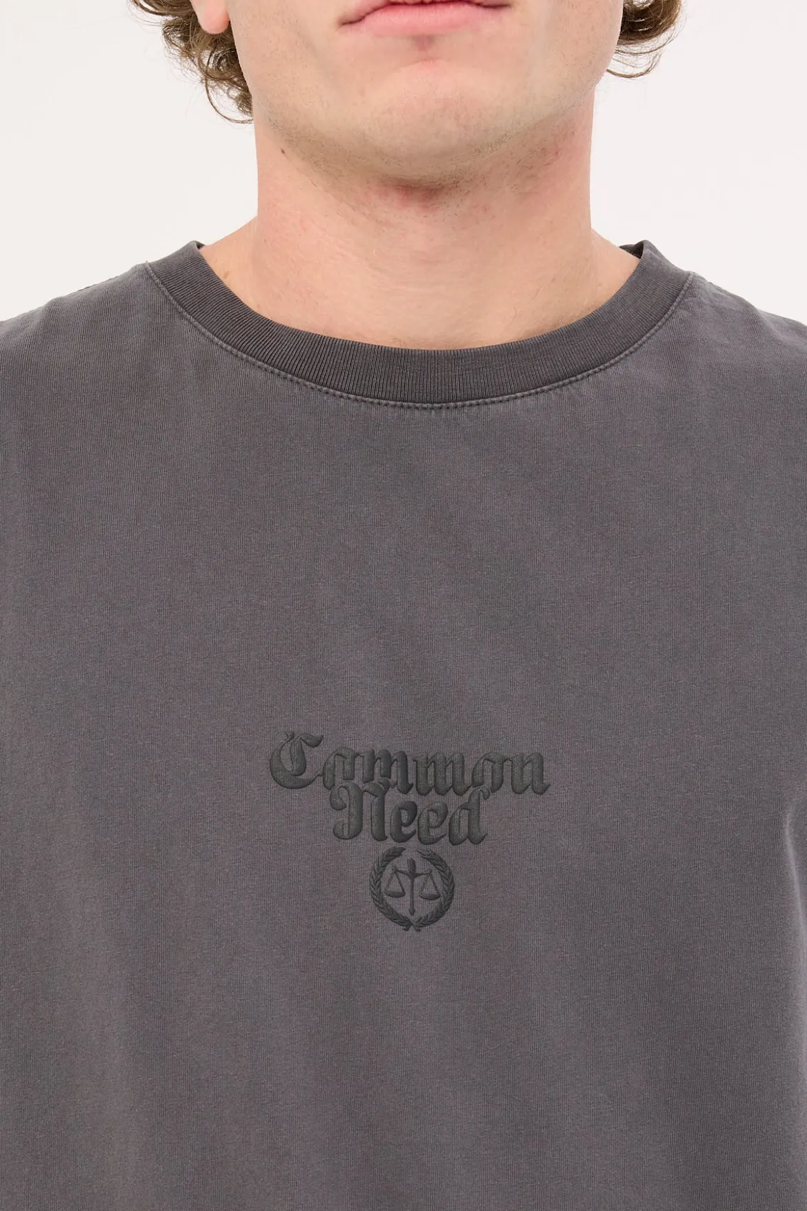 Themis Muscle Tank Washed Black