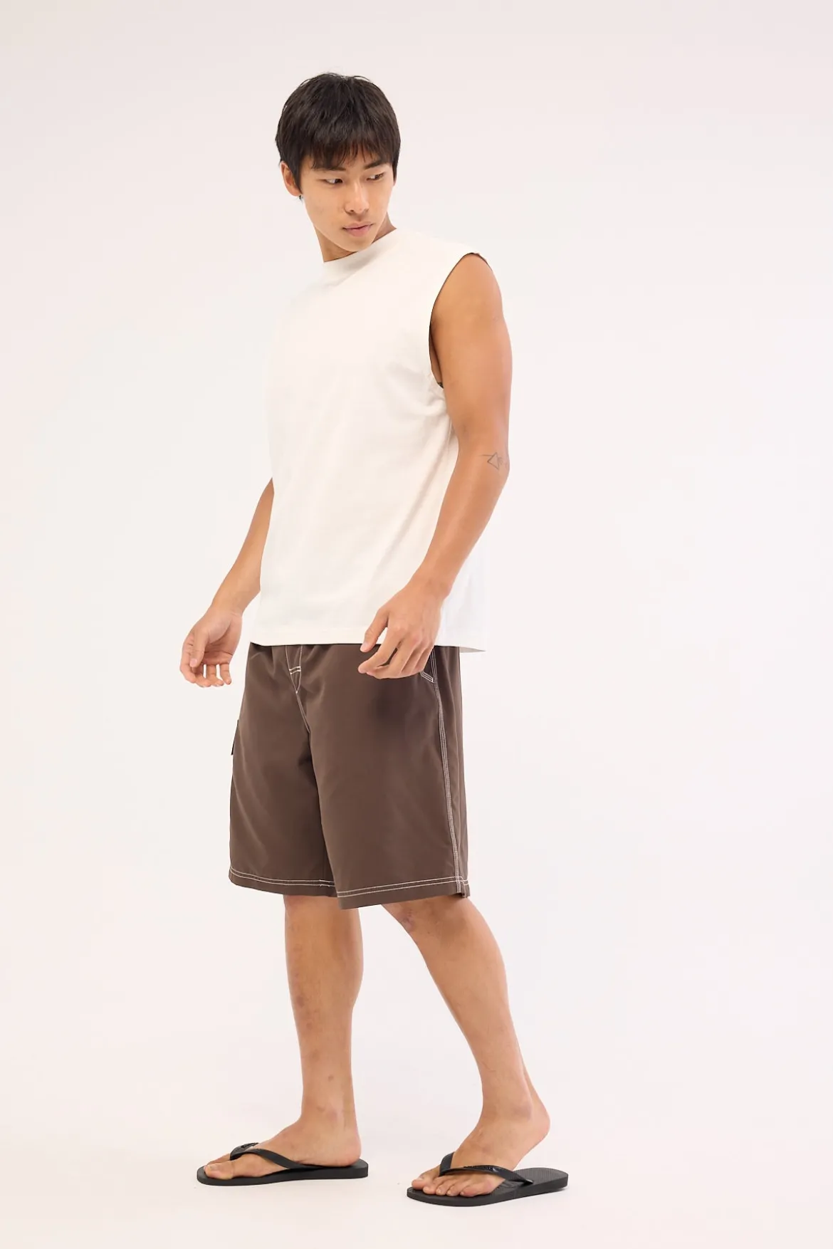 Throw On Boardshort Dark Brown