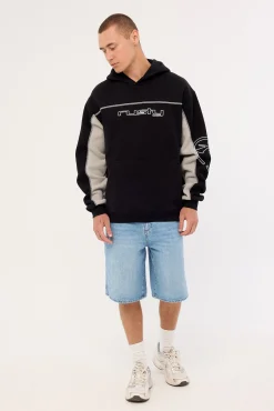 Titan Hoodie Black