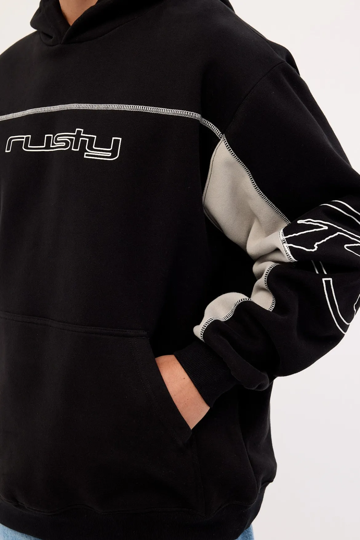 Titan Hoodie Black