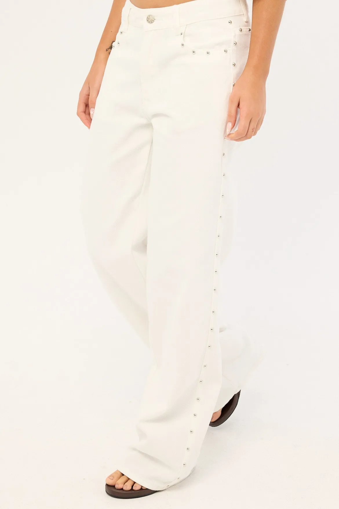 Top Model Studded Jean Porcelain