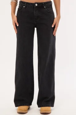 Torn Instinct Low Baggy Jean Washed Black