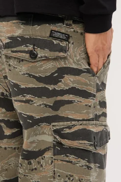 Transmission Big Slacker Cargo Pant Black Tiger
