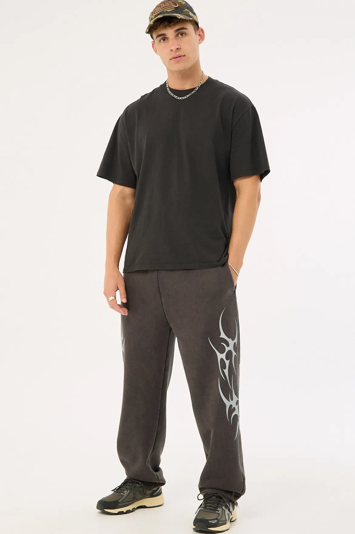 Tribal Baggy Sweatpant Washed Night Black
