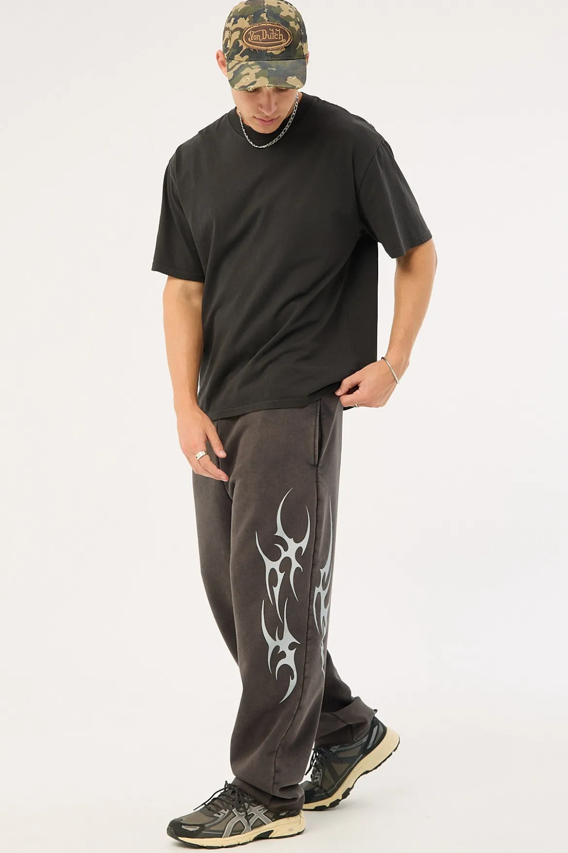 Tribal Baggy Sweatpant Washed Night Black
