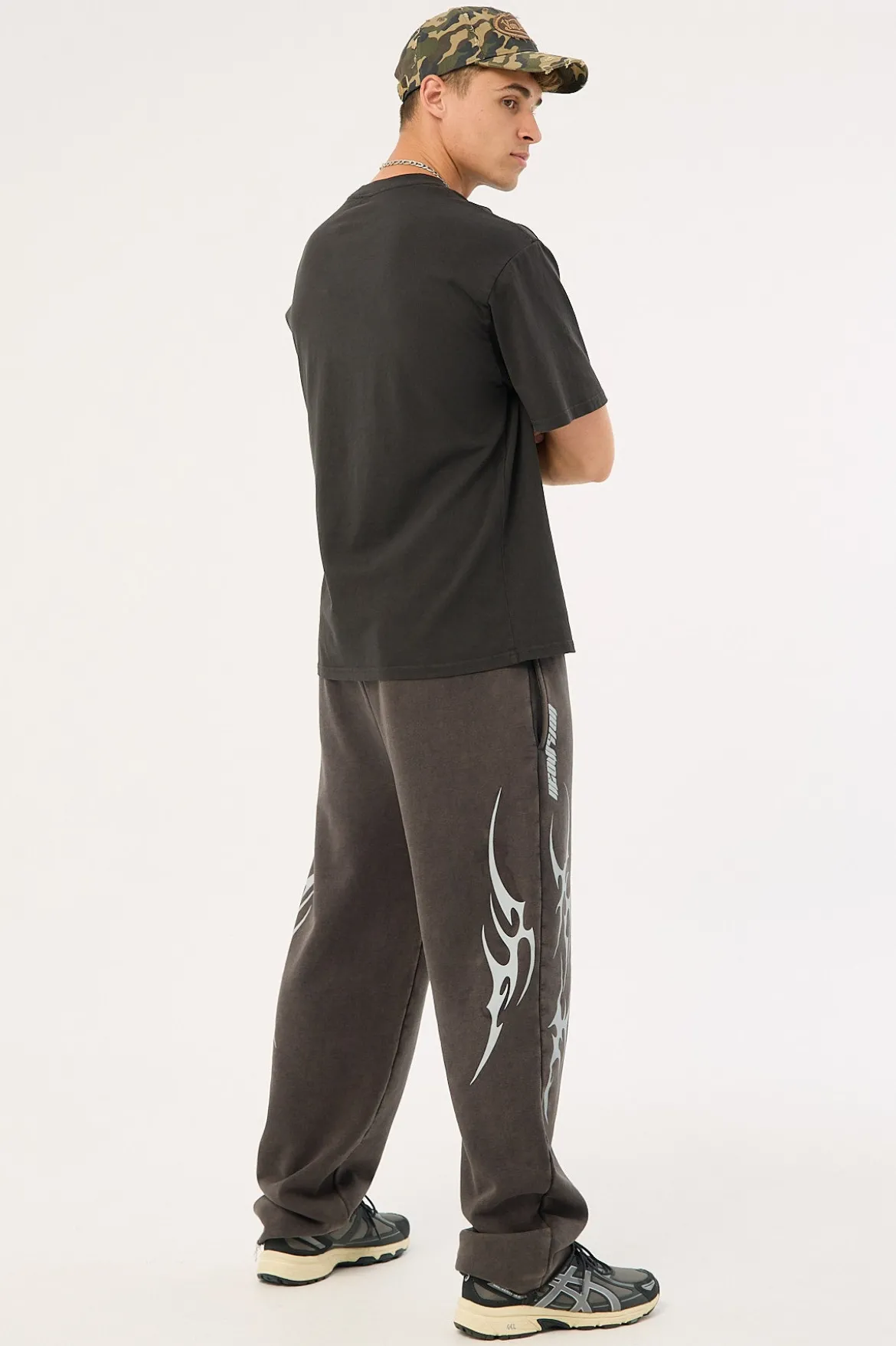 Tribal Baggy Sweatpant Washed Night Black