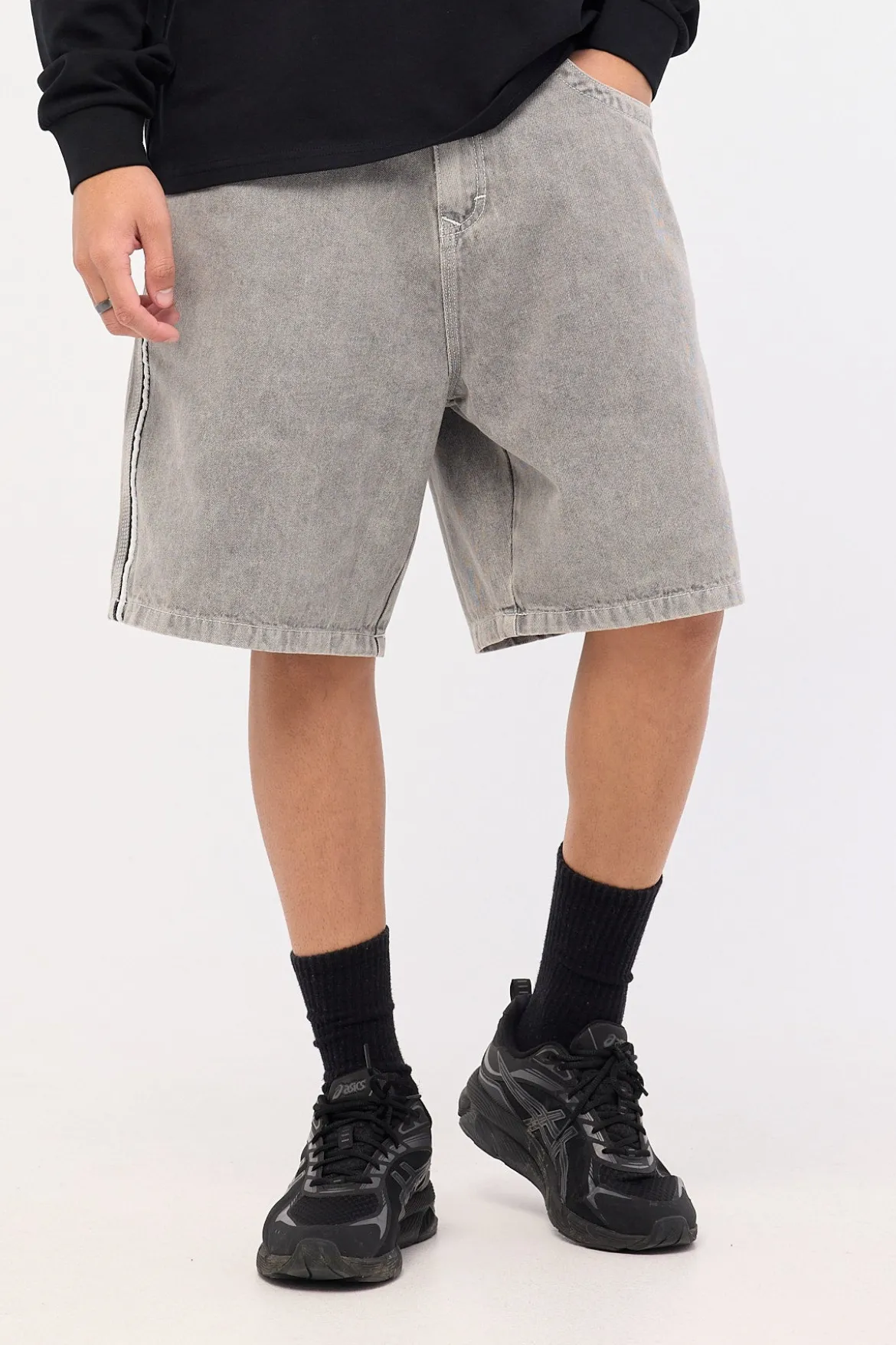 Turbo Daddy Baggy Jort London Summer
