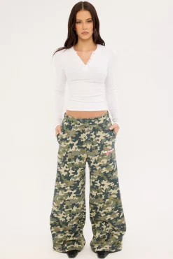 Vanish Camo Straight Leg Trackpant Camo
