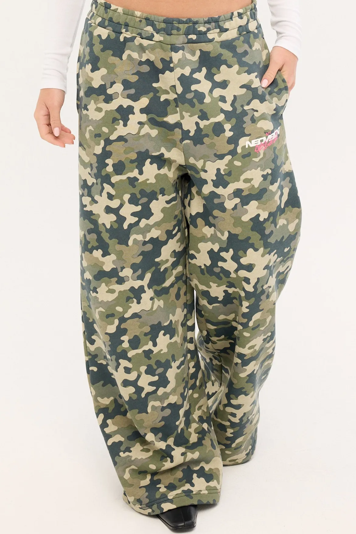 Vanish Camo Straight Leg Trackpant Camo