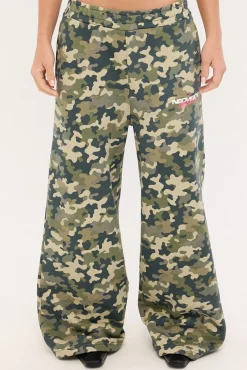 Vanish Camo Straight Leg Trackpant Camo