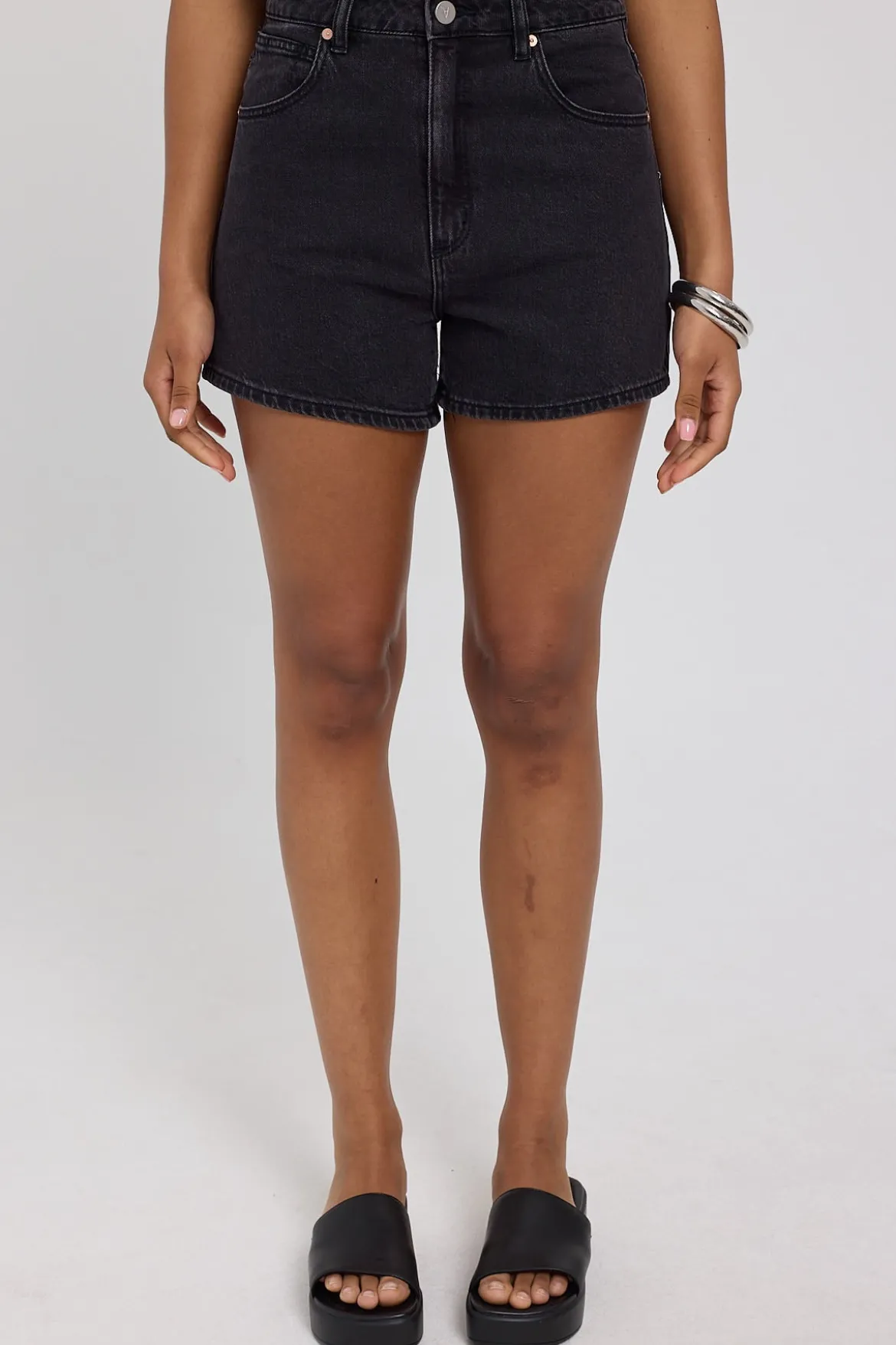 Venice Short Charo Black Charo Black