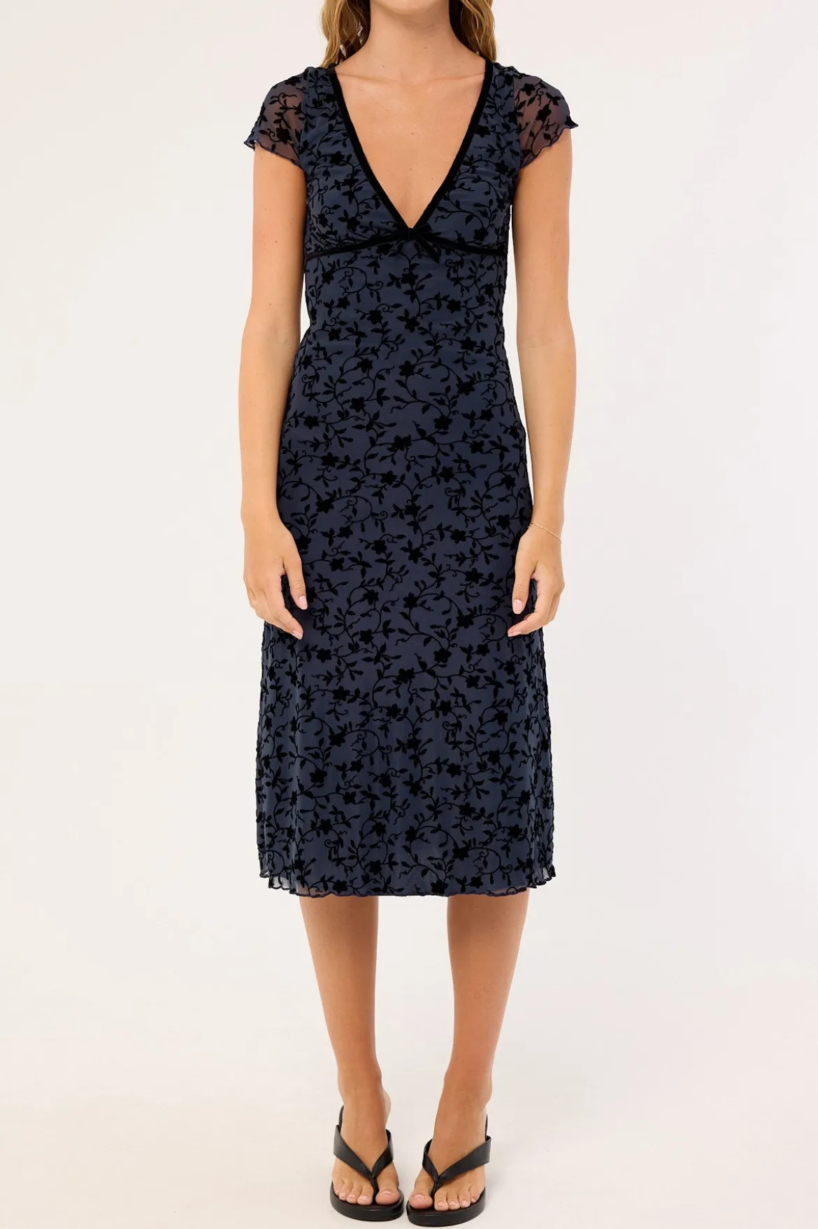 Vilinia Midi Dress Pretty Petal Flock Black