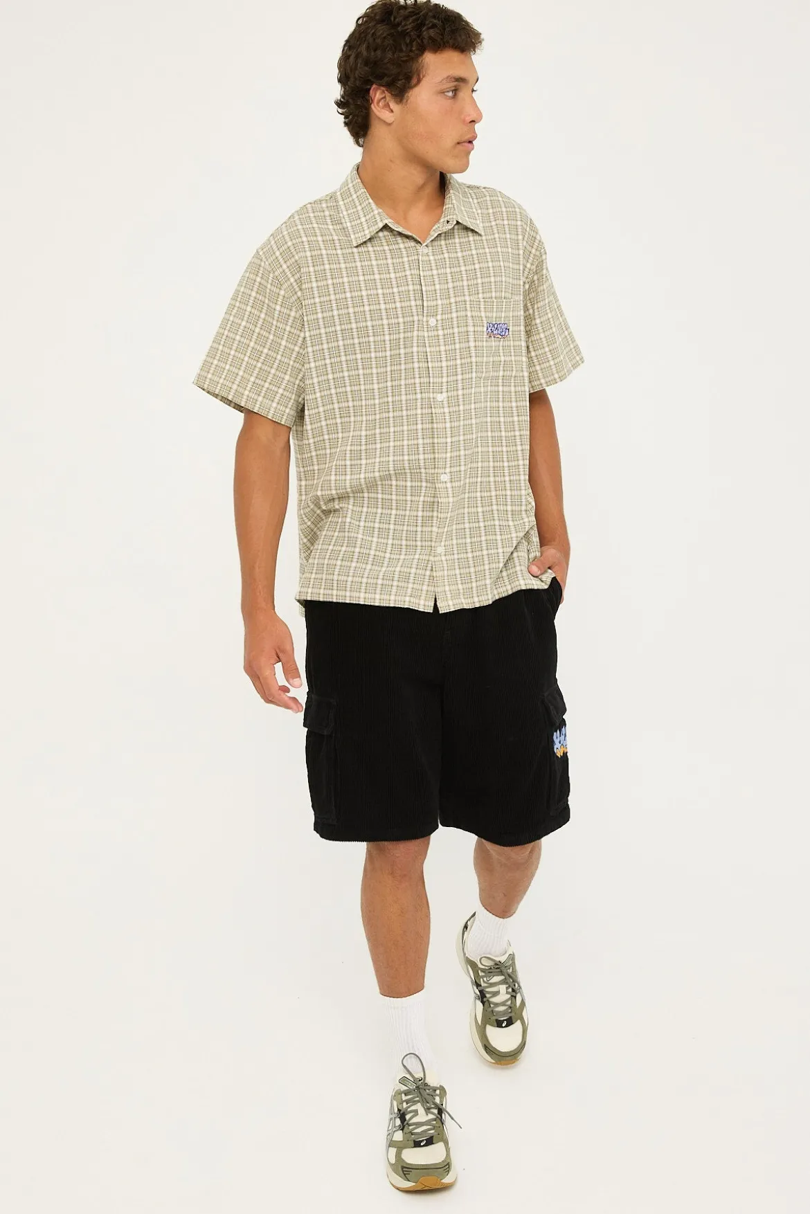 Wall Cord 91 Cargo Short Pigment Black