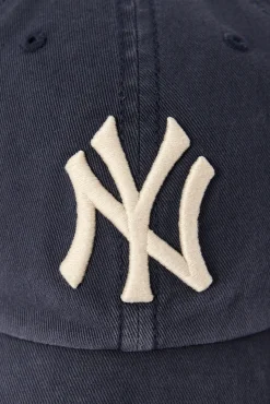 Well Worn Lakeshore '47 Clean Up New York Yankees Cap Vintage Navy