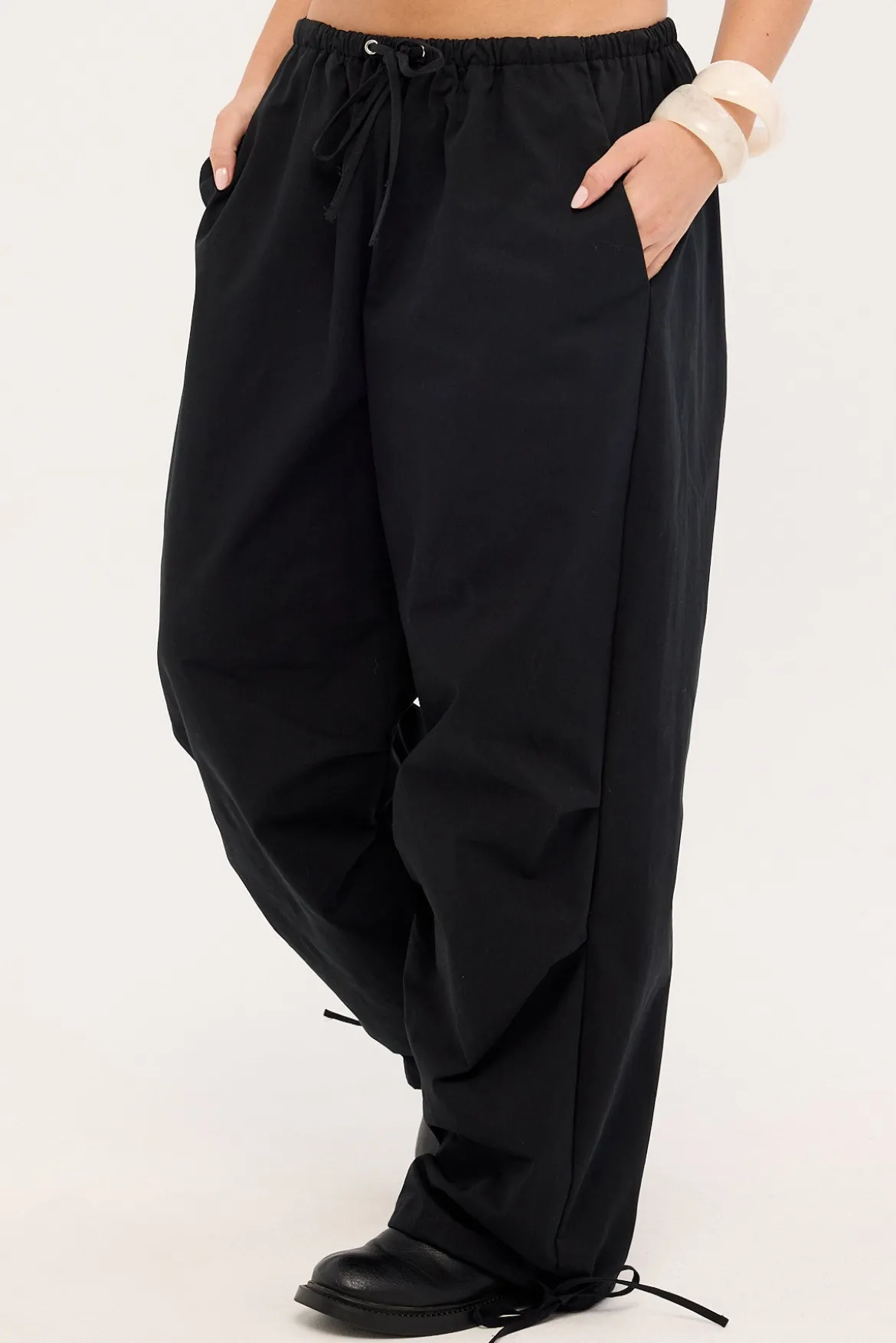 Wildcard Low Rise Cargo Pant Black