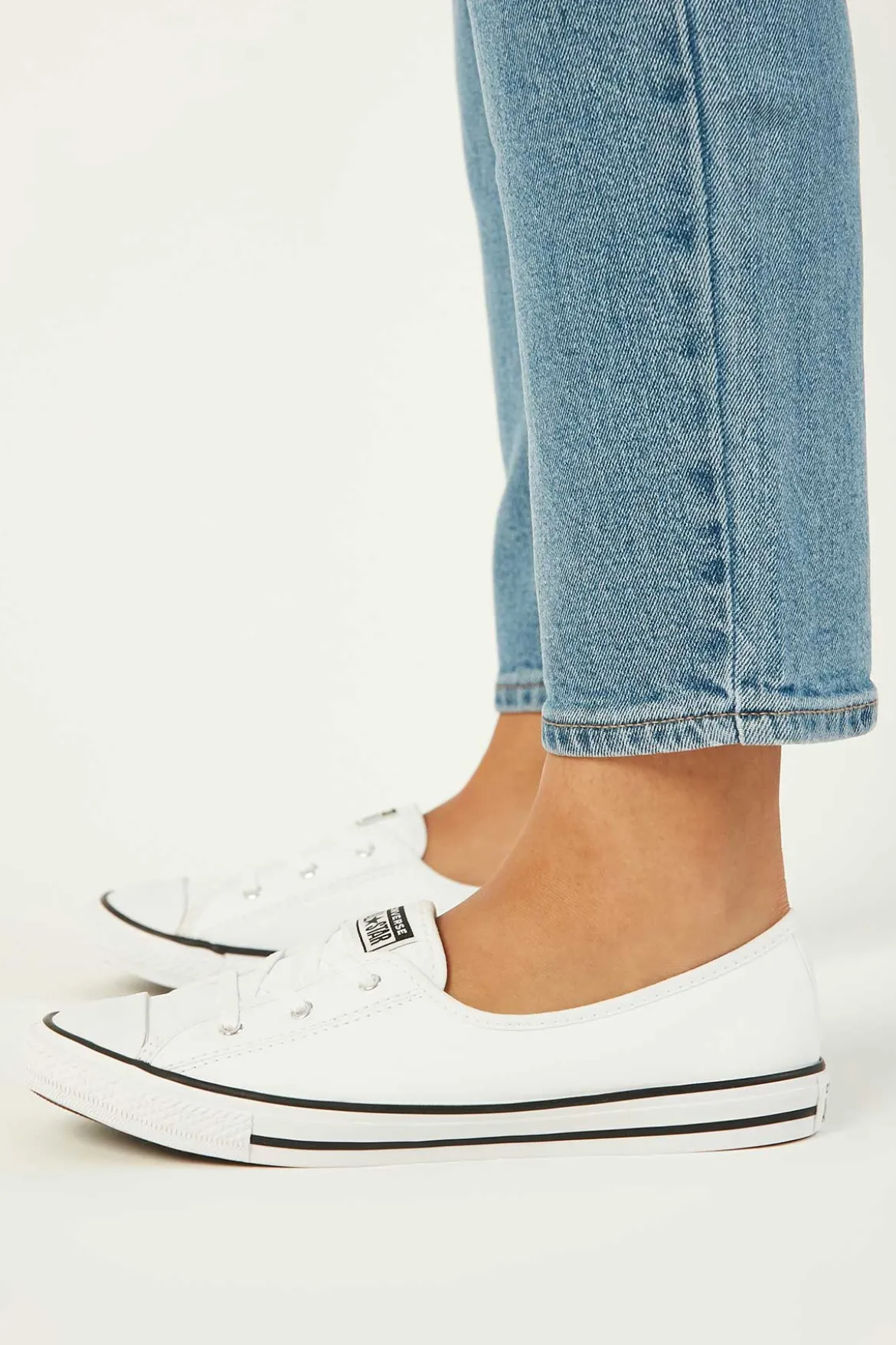 Womens CTAS Ballet Lace Faux Leather White White/Black