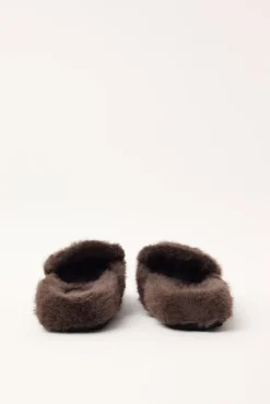 Yuki Fluffy Loafer Brown